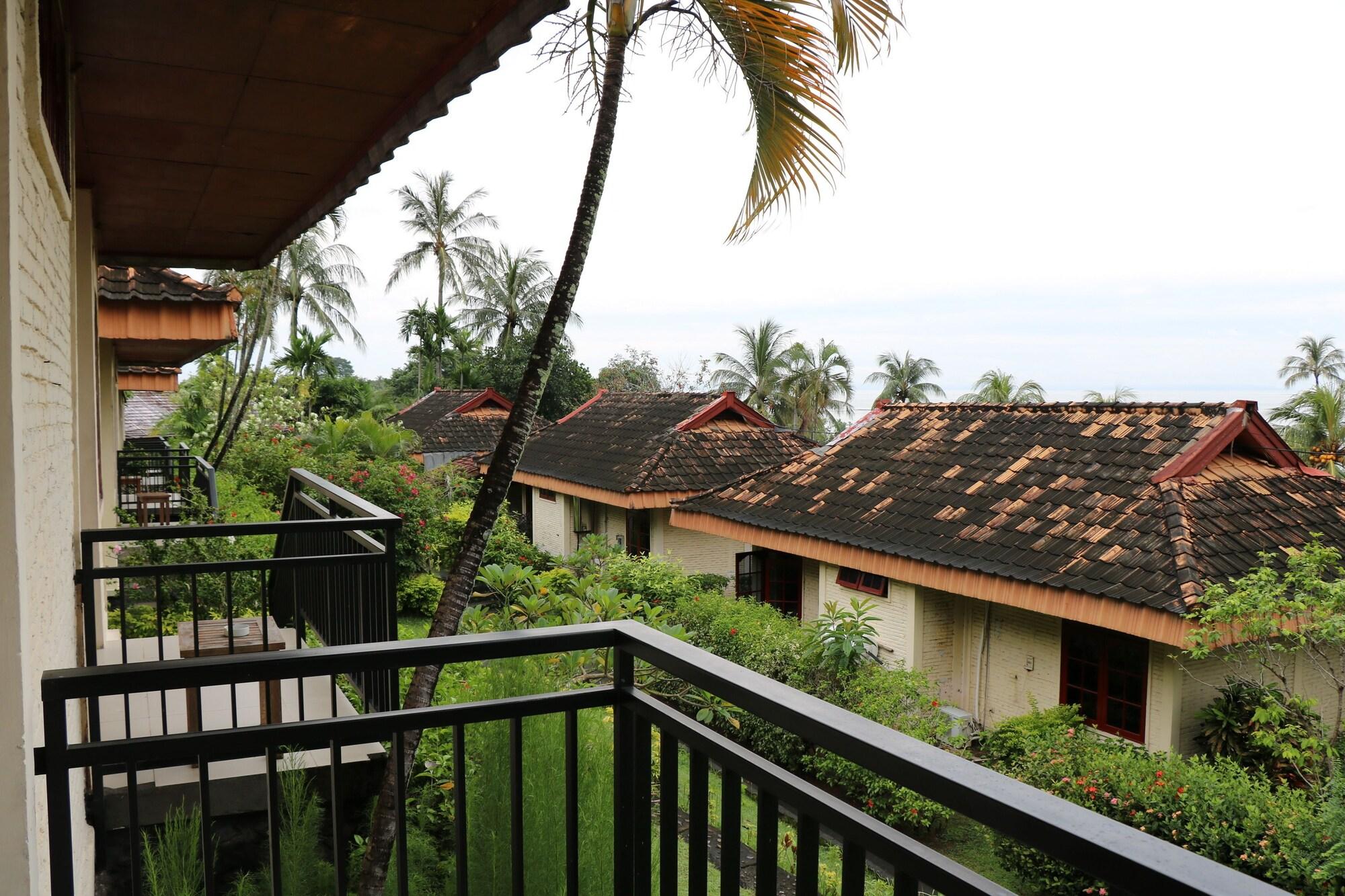 Puri Bunga Beach Cottages Senggigi Exterior photo